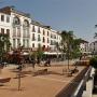 Het Plaza Mayor in Cáceres heeft aan één kant gezellige terrasjes