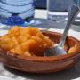 Een bekende tapa in Extremadura, Salamanca en Ávila is Patatas Revolconas, aardappelpuree met pimentón en bacon